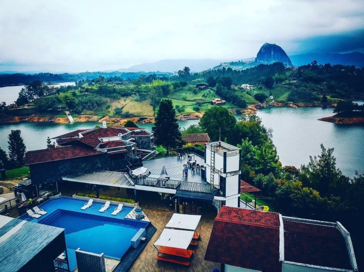 Happy Buddha Hostel & Lodge Guatapé Exterior foto